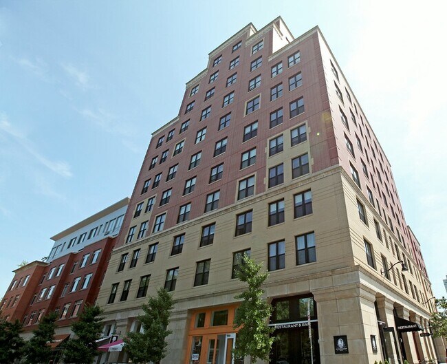 Foto del edificio - 232 Pavonia Ave