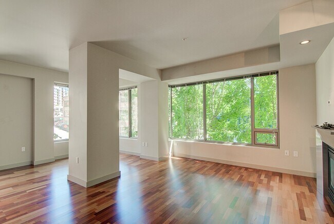 Photo - Great 2bd 2ba condo in Downtown/South Lake...