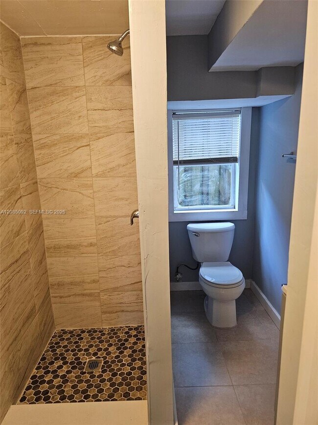 Foto del edificio - 807 SW 4th St