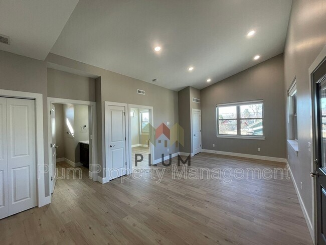 Foto del edificio - 1720 S 14th St W