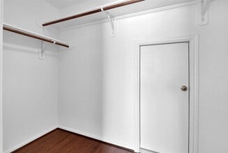 Building Photo - 9981 Stone Creek Ln