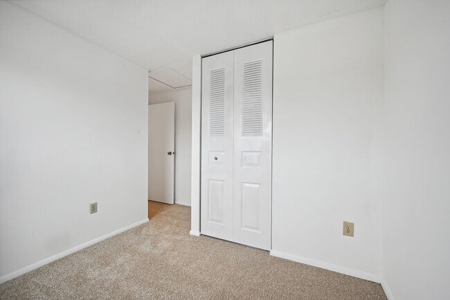 Building Photo - 3711 Castle Terrace
