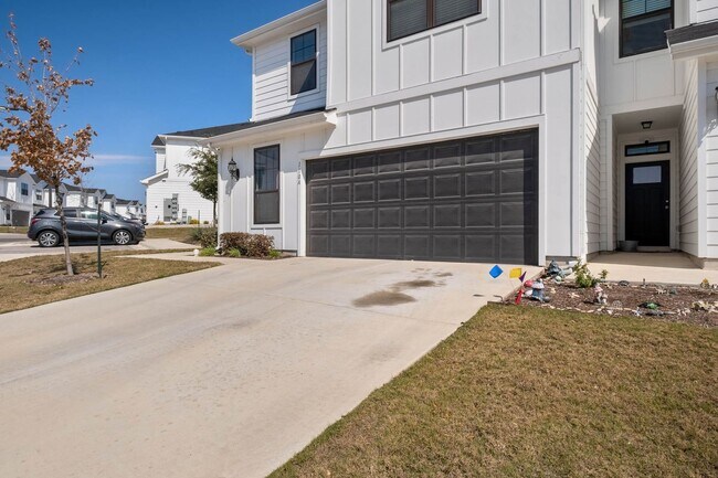 Foto del edificio - Beautiful 4 Bedroom, 2.5 Bath, Townhouse L...