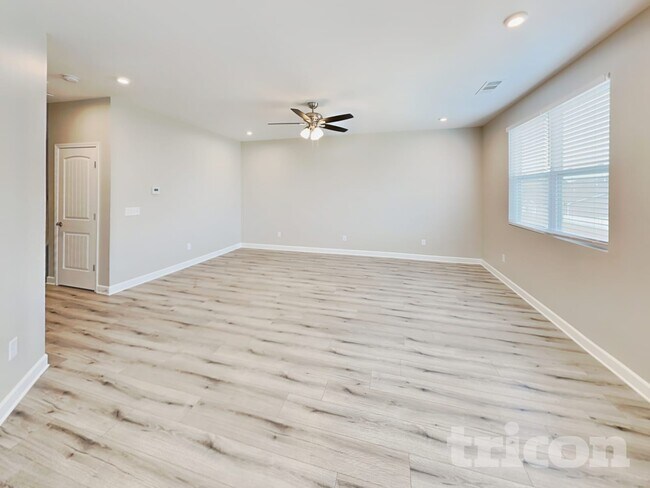 Building Photo - 2063 Neill Ln