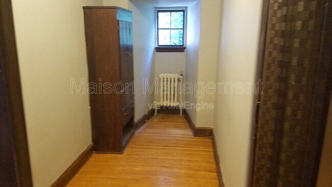 Foto del edificio - 125 Highland Pkwy