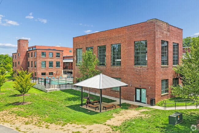 Espacio al aire libre - Printworks Mill Apartments