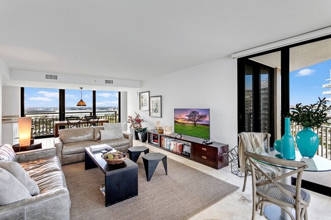 Foto del edificio - 3000 N Ocean Dr
