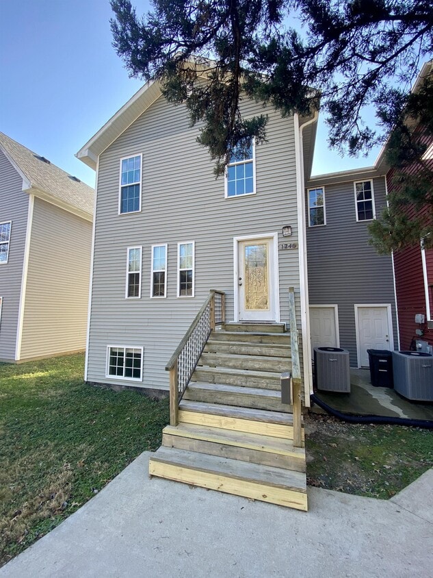 1745 Pemiscot St, Cape Girardeau, MO 63701 Townhome Rentals in Cape