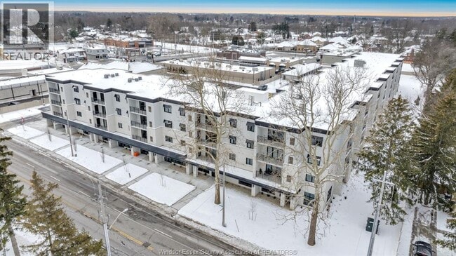 Building Photo - 3817 Howard Ave