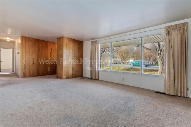 Foto del edificio - 506 N Geneva Rd