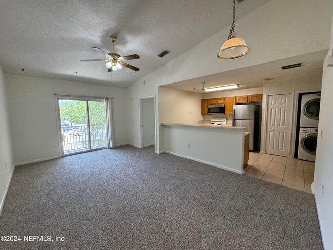 Building Photo - 6087 Maggies Cir