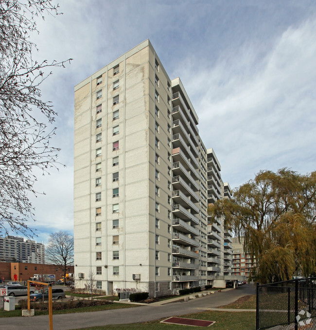 Building Photo - Village Gate