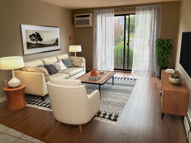 Building Photo - 151 King St