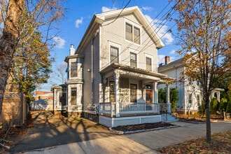 Front of House - 35 Eld St