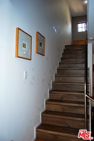 Building Photo - 5820 Yolanda Ave