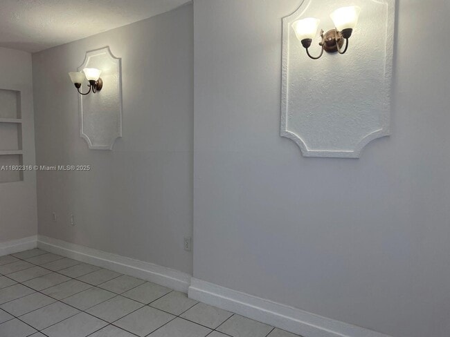 Foto del edificio - 1655 W 44th Pl