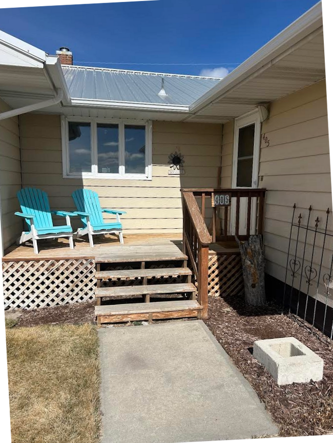 Building Photo - 405 Poppleton St