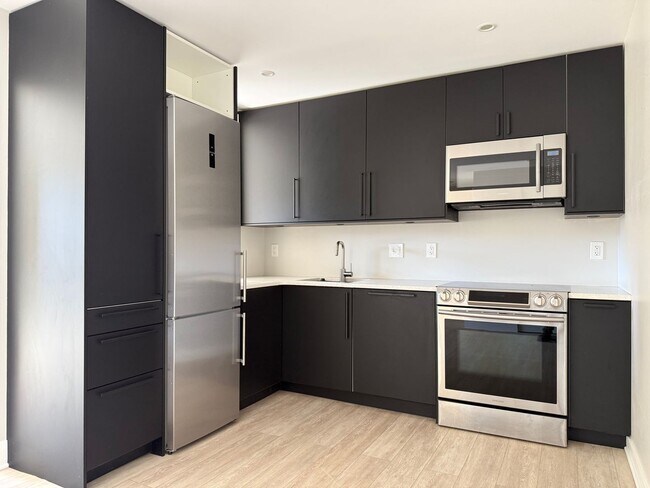 Foto del edificio - Updated One Bedroom in Cherboneau North | Quiet, Private Setting