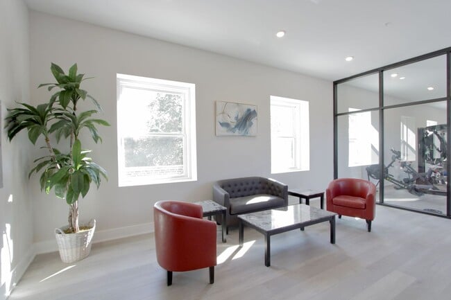 Interior Photo - The Allengrove