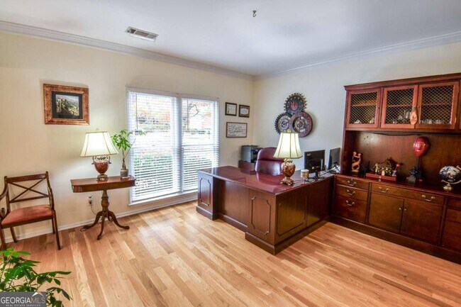 Building Photo - 1865 Oak Tree Hollow