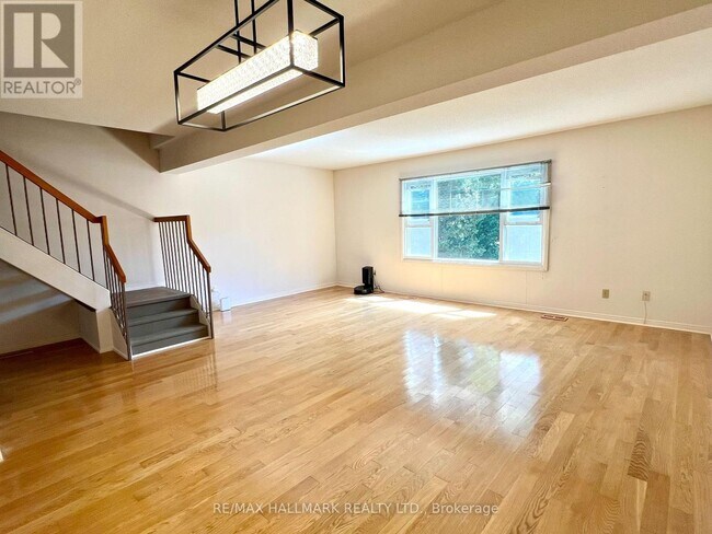 Building Photo - 1 Red Maple Ct
