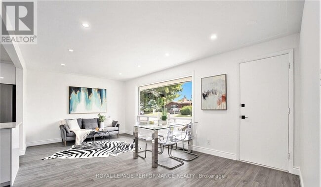 Building Photo - 33 Majestic Dr