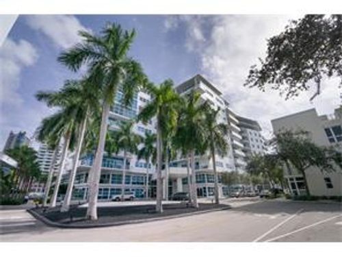 Foto principal - 6103 Aqua Ave