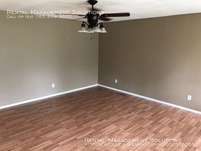 Building Photo - 1425 SW Caledon- 3BED/1BATH