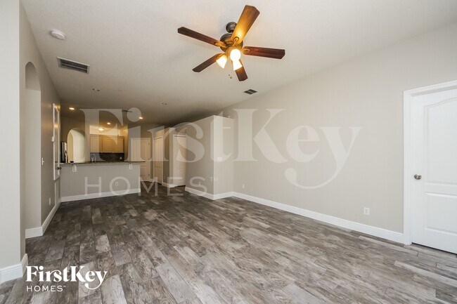 Foto del edificio - 9953 Shadow Creek Dr