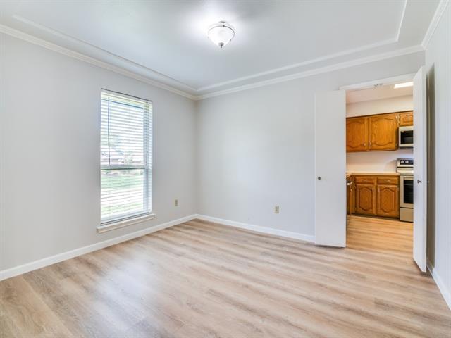 Building Photo - 2513 Lawnview Dr