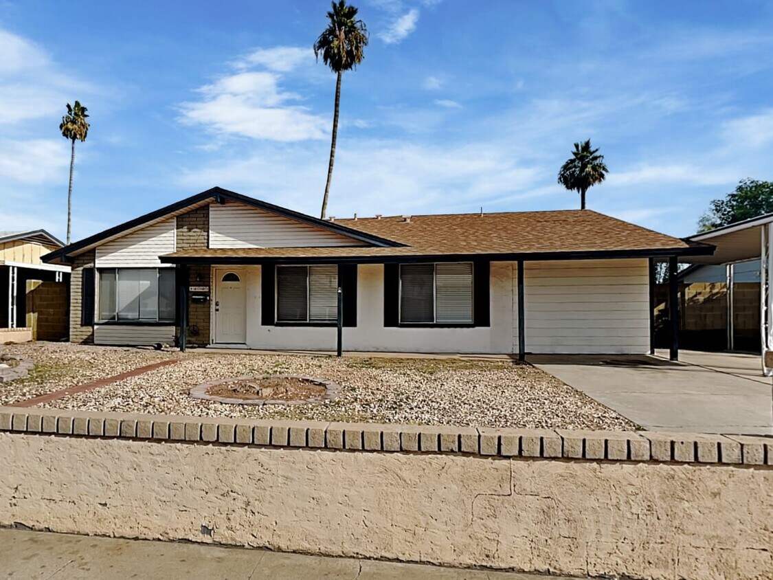 Primary Photo - 4745 N 53rd Ave