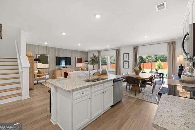 Building Photo - 470 Red Dragon Dr