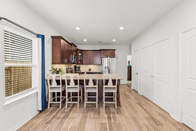 Foto del edificio - 16704 Stonefield St