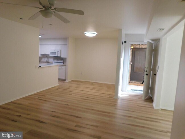 Foto del edificio - 87A W Bluebell Ln