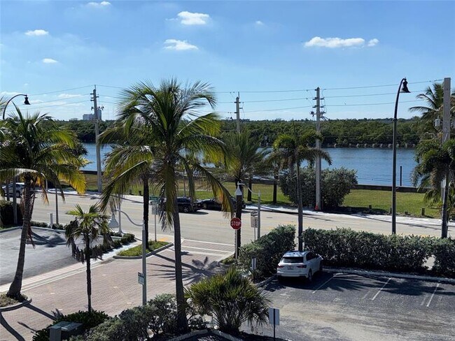 Foto del edificio - 321 Wilson St