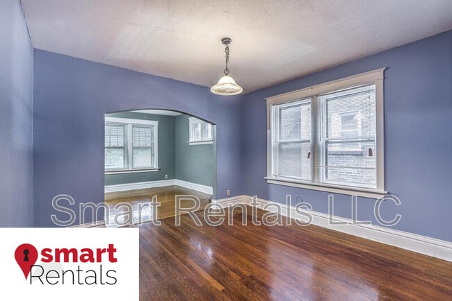 Building Photo - 3763 Keokuk St