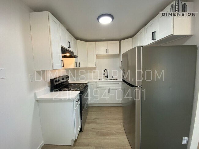 Foto del edificio - Newly Refreshed 2 Bed Duplex