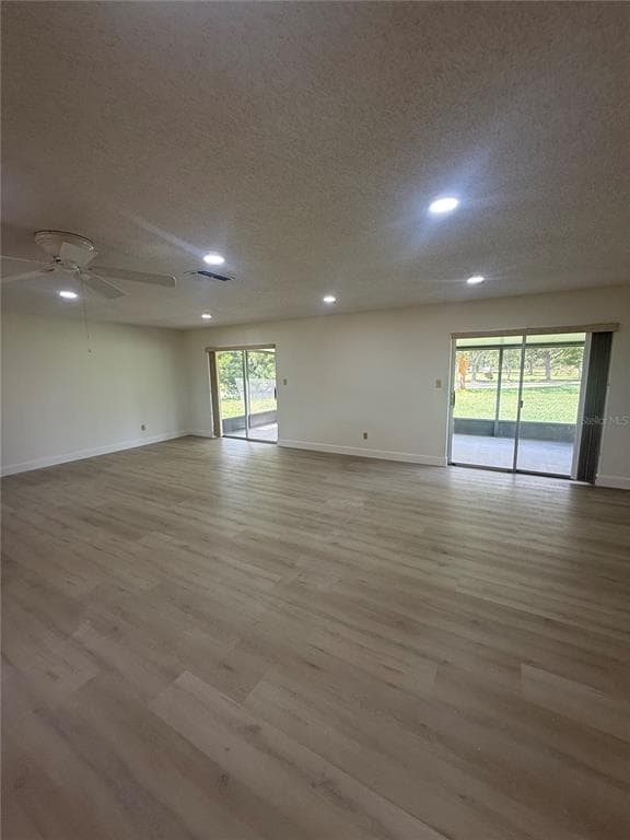 Building Photo - 10719 Lazy Lake Dr