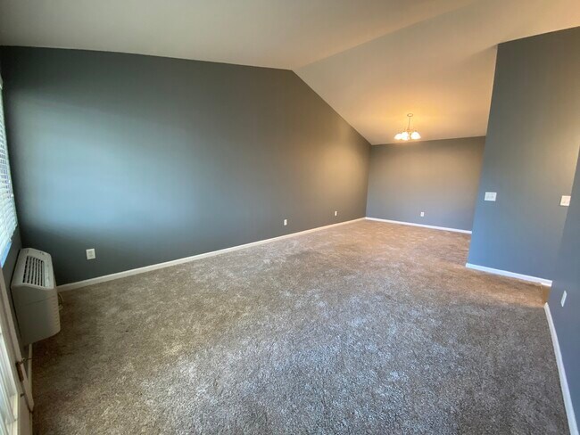 Building Photo - 122 Bertram Dr