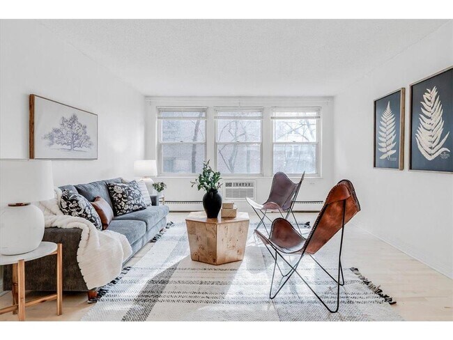 Foto del edificio - 821 Douglas Ave