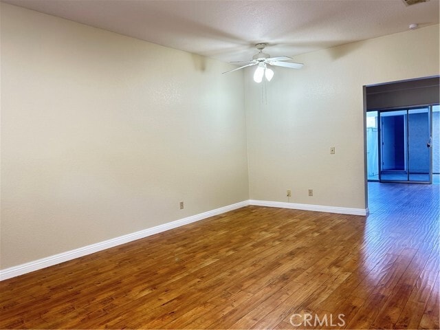 Building Photo - 567 Springbrook N