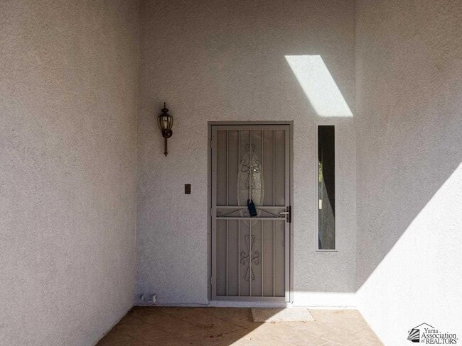 Building Photo - 12538 E Del Rico
