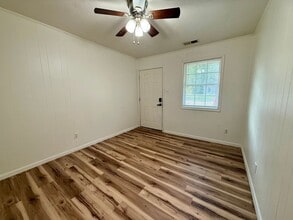 Building Photo - 3705 Griffin St