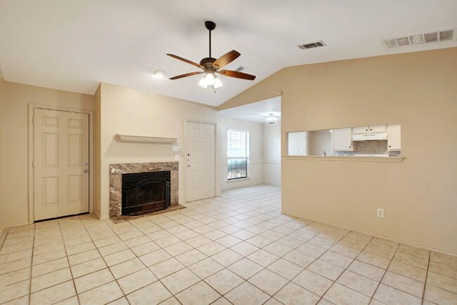 Foto del edificio - 619 Luther Dr