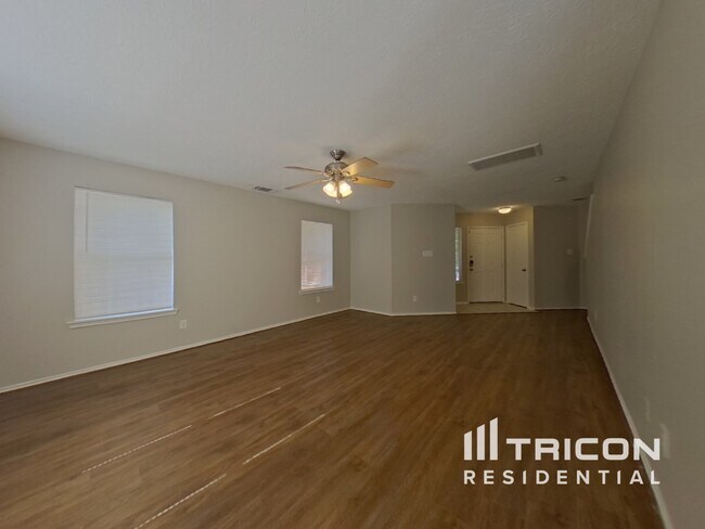 Foto del edificio - 33107 Cottonwood Bend