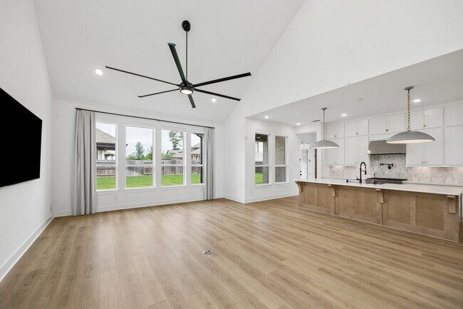 Building Photo - 15085 Berry Brk Dr