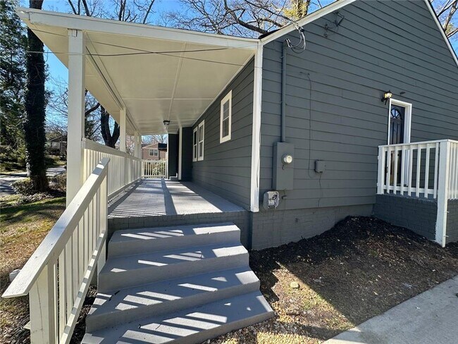 Foto del edificio - 1457 Richland Rd SW
