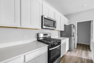 Building Photo - 1120 Novelle Bnd Dr