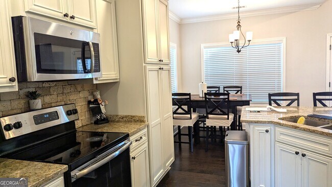 Foto del edificio - 326 Willow Cove