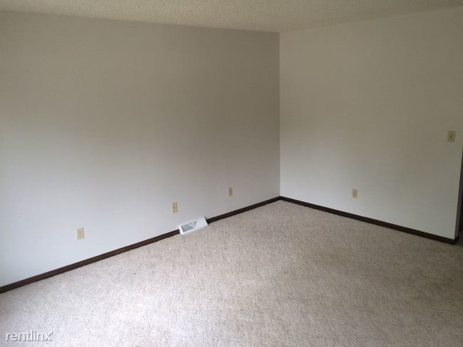 Building Photo - 4302 Shoal Loop SE